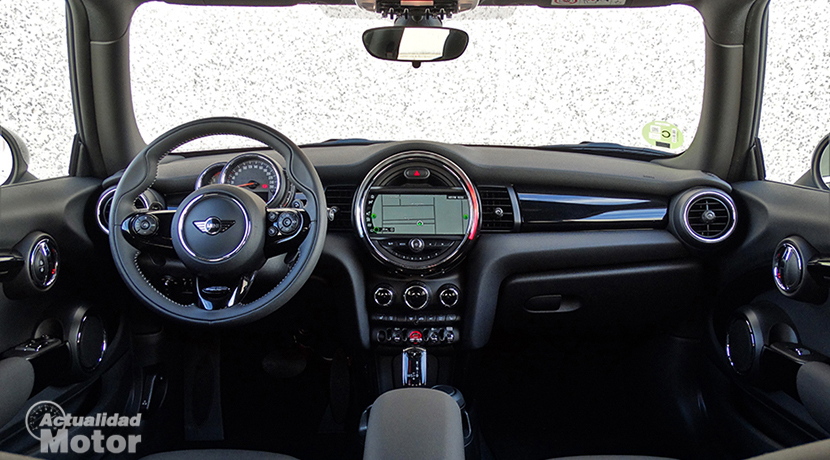 Test MINI Cooper S 3 doors interior design