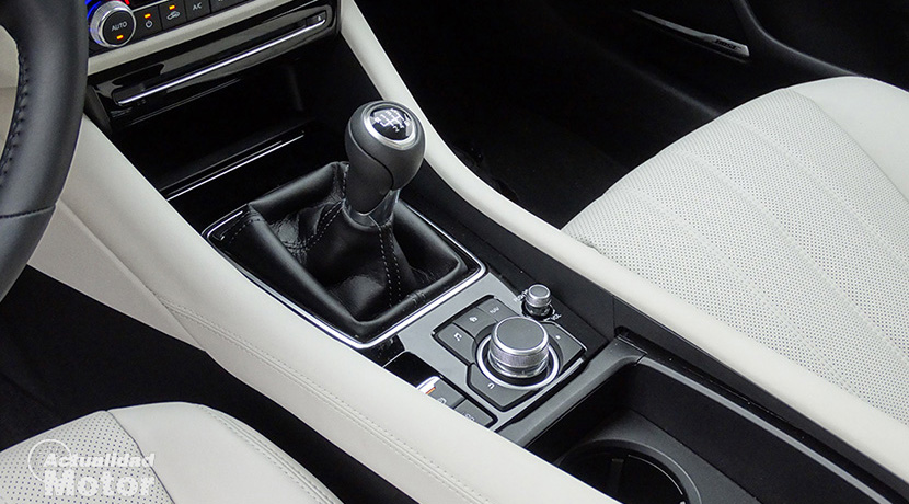 Test Mazda6 Wagon interior detail